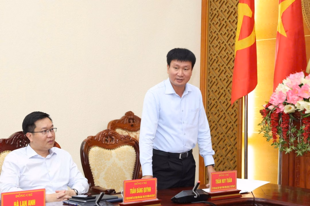 Đồng chí Trần Huy Tuấn - Bí thư Tỉnh uỷ Ninh Bình khẳng định sự đồng hành trách nhiệm và hiệu quả của Agribank đối với tỉnh.