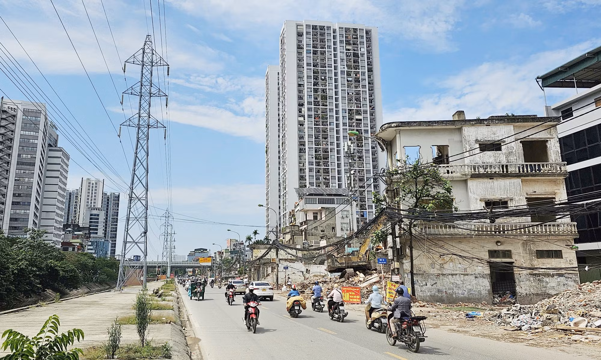 Dự án mở rộng đường Tam Trinh với quy mô đầu tư hơn 3.400 tỷ đồng, đi qua các phường Hoàng Mai, Tương Mai, Vĩnh Tuy.